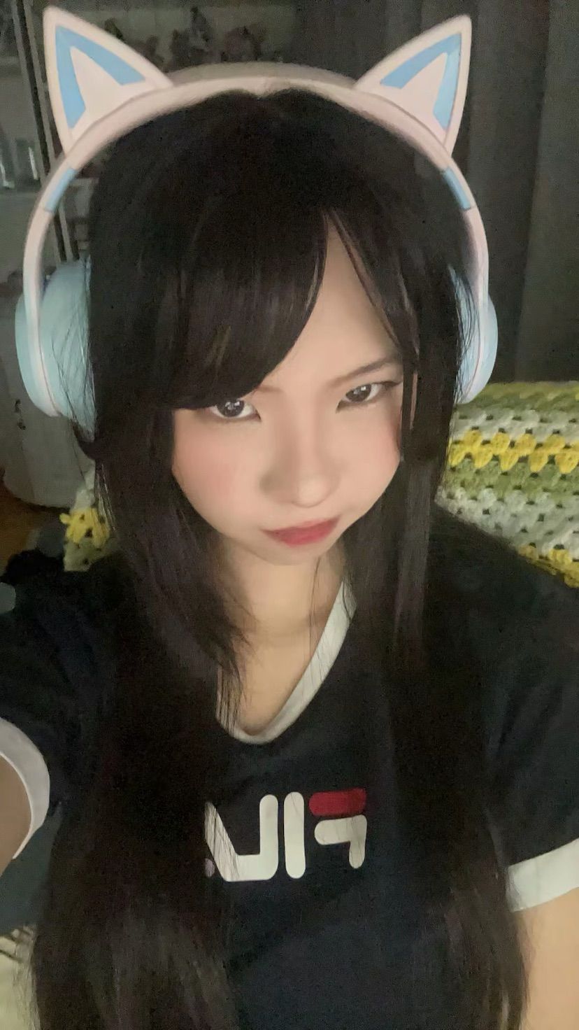 hiii!  :>