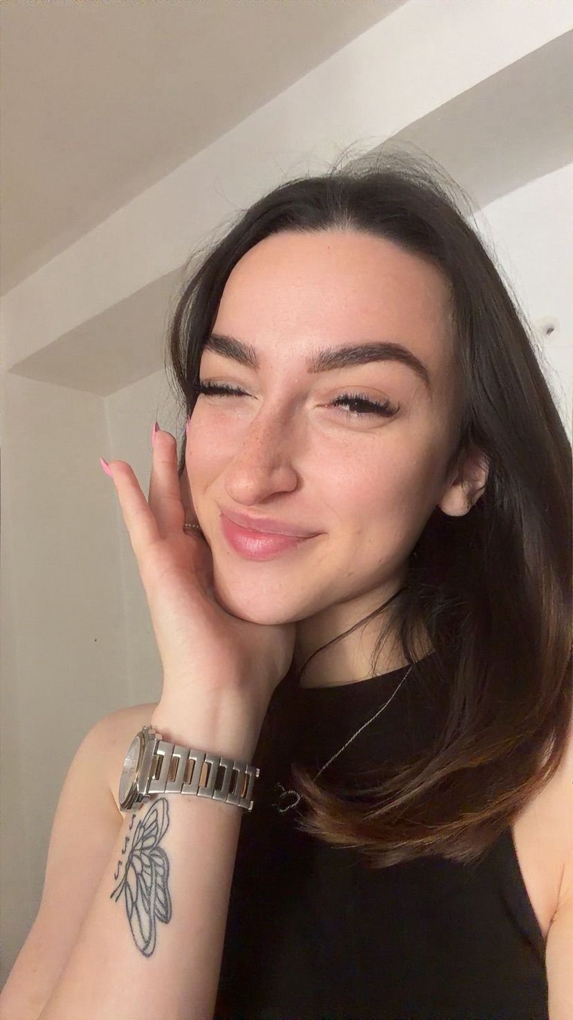free for selfies and vids ;3