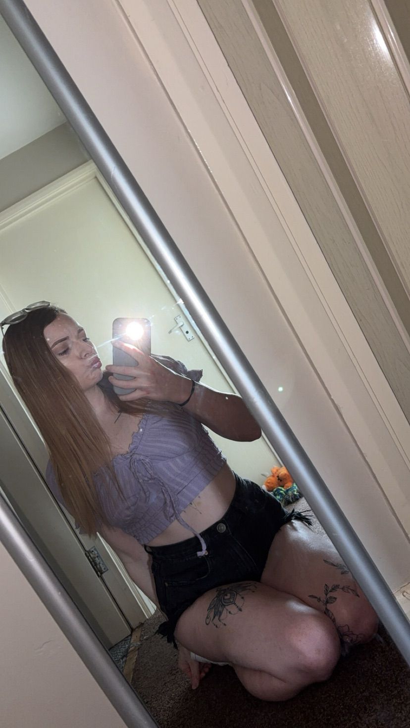 available for selfies ❤️