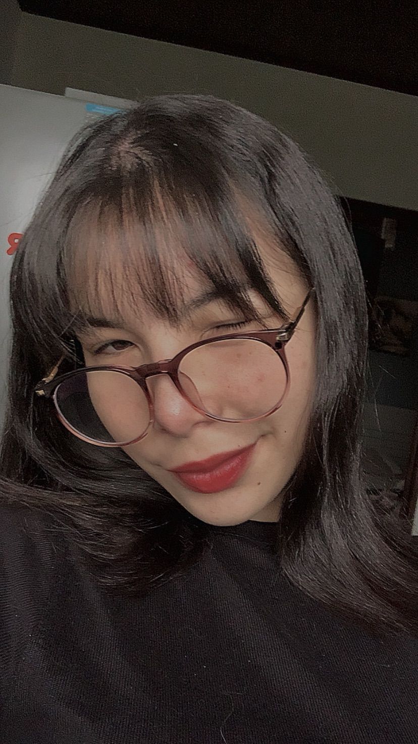 <3