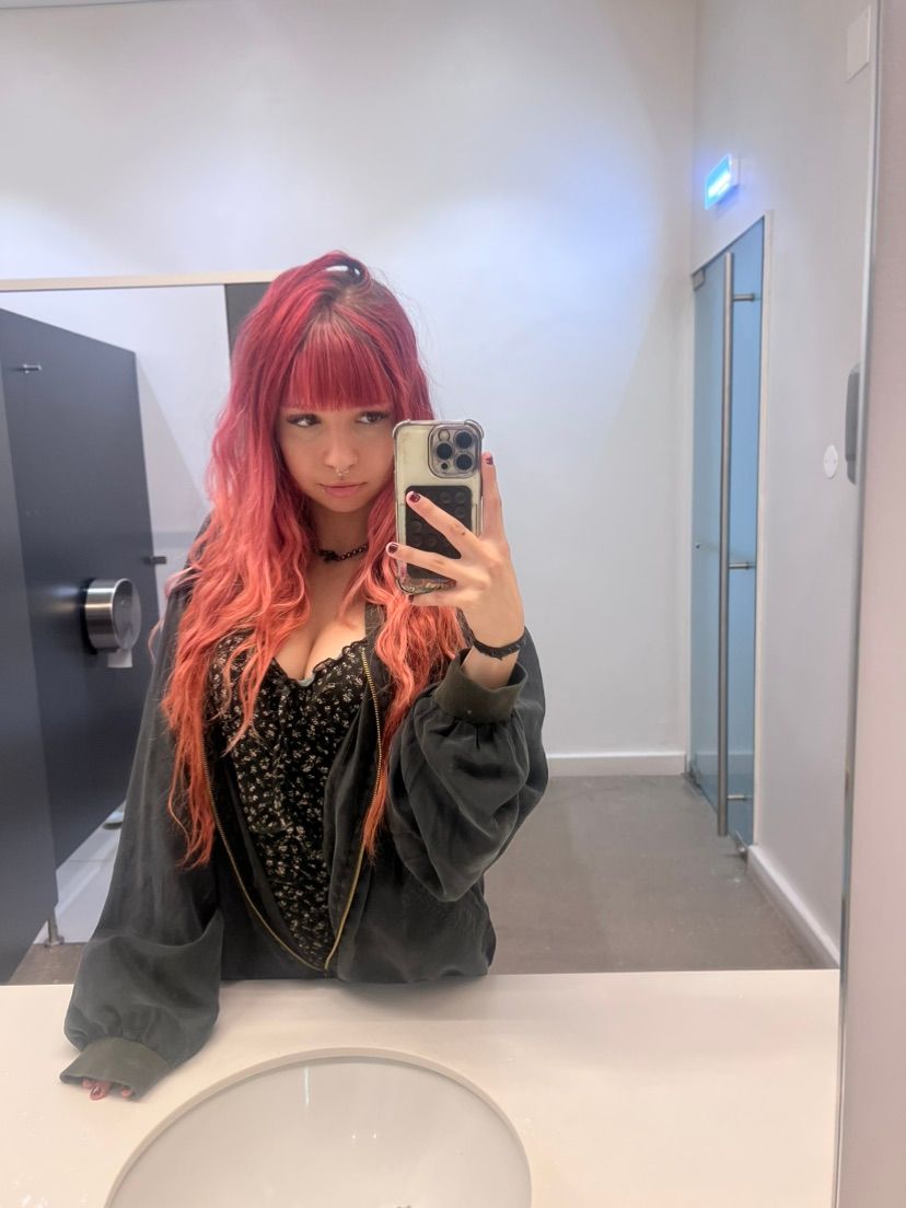 Dont me shy and message me💕💕🦇❤️