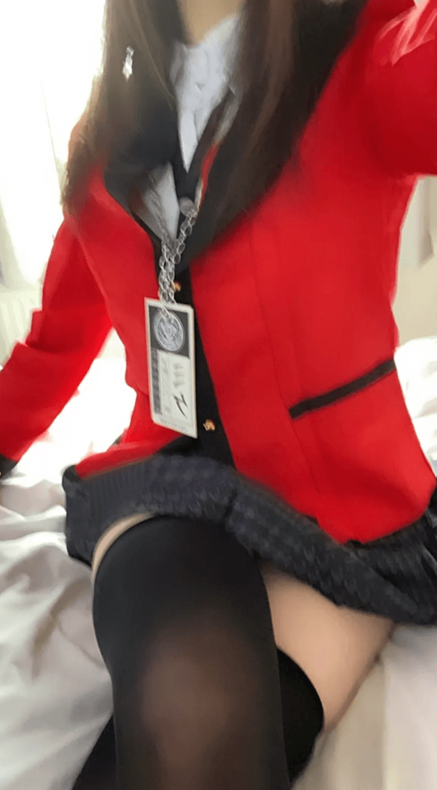 sub for cosplay pics !!