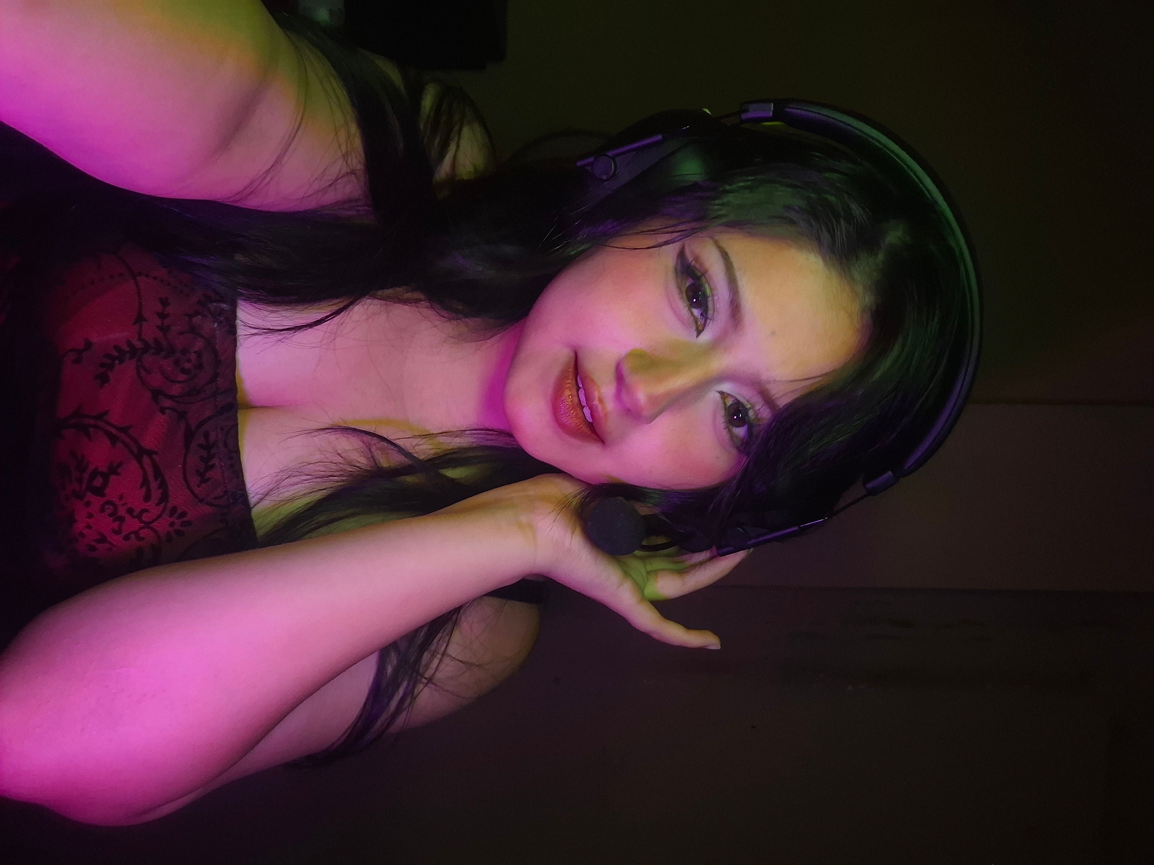 let's play some league~♡