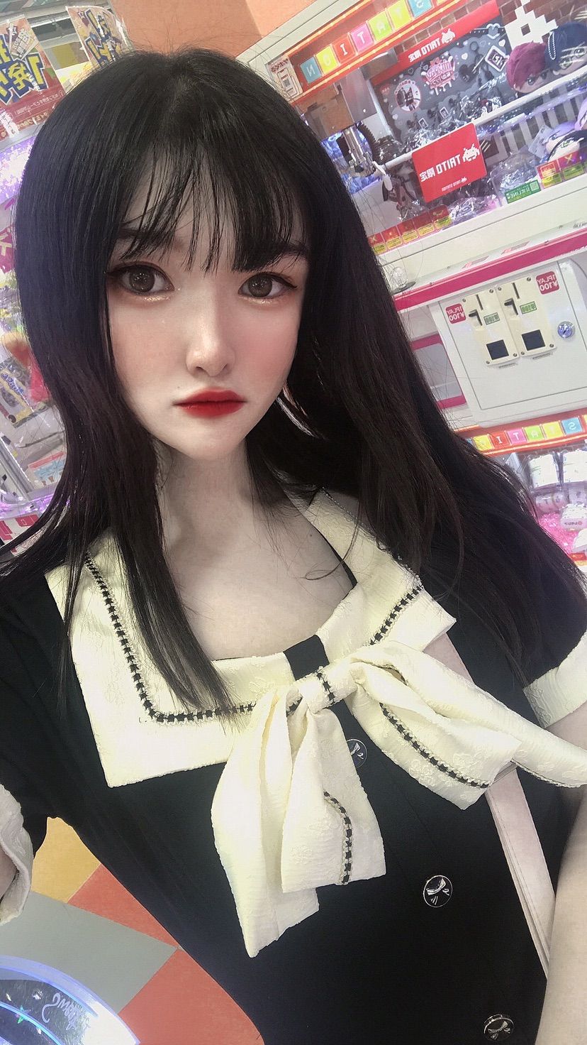 Say hi to your local Japanese girl🥳