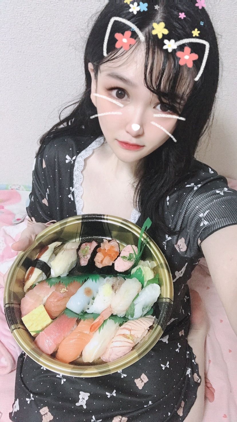 Japanese girl available for orders🐈🎀💝