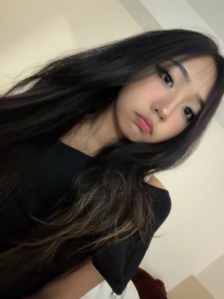 Selfies/vidcalls!