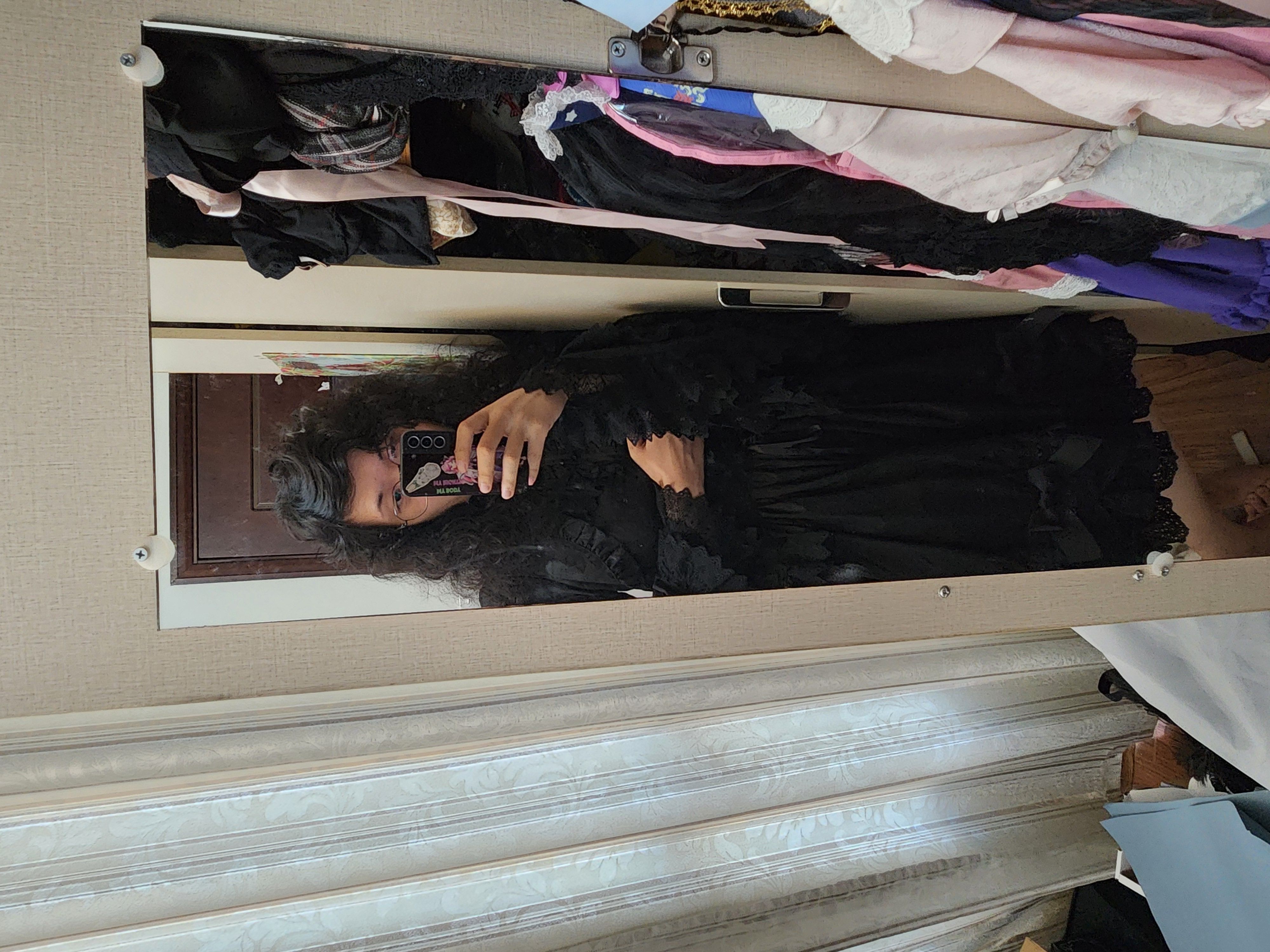 Full black fit