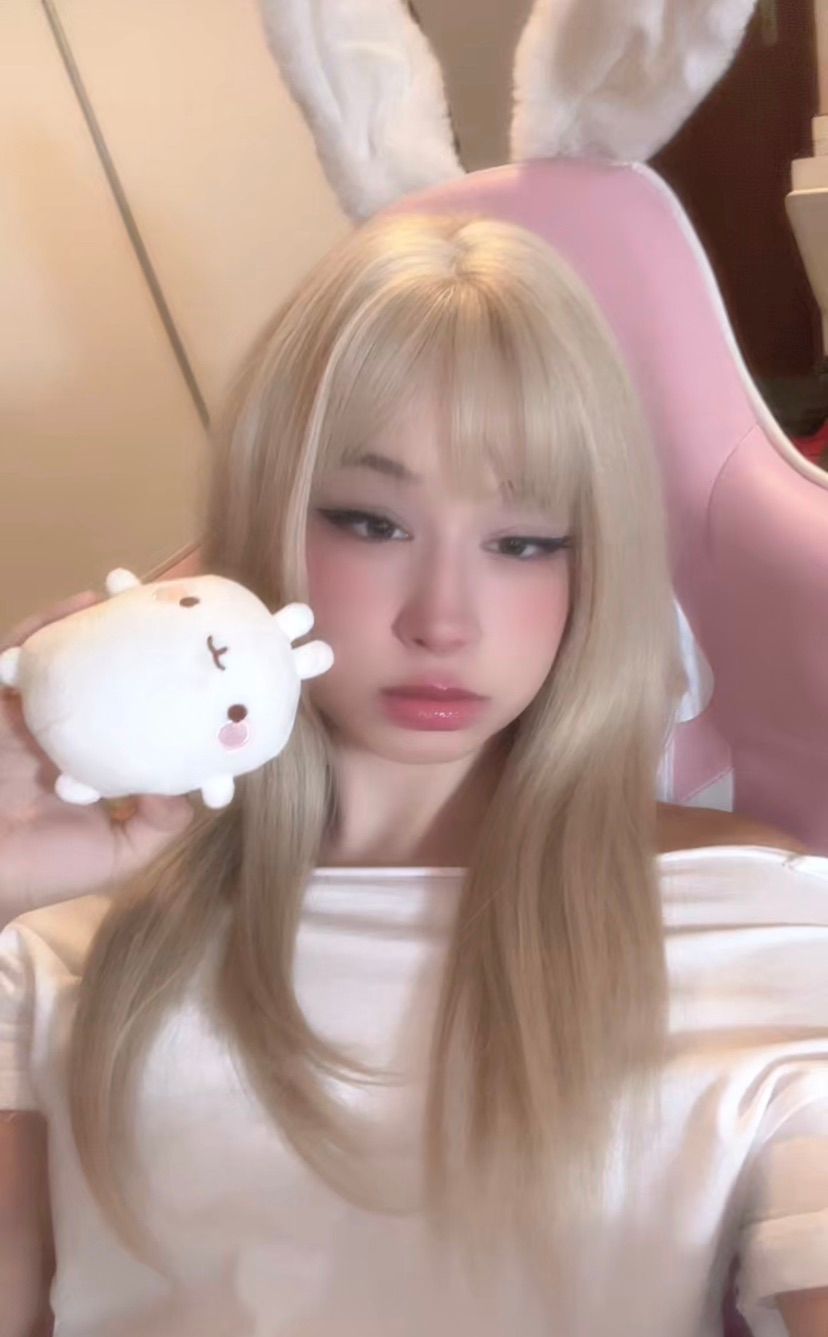 lets chat<3