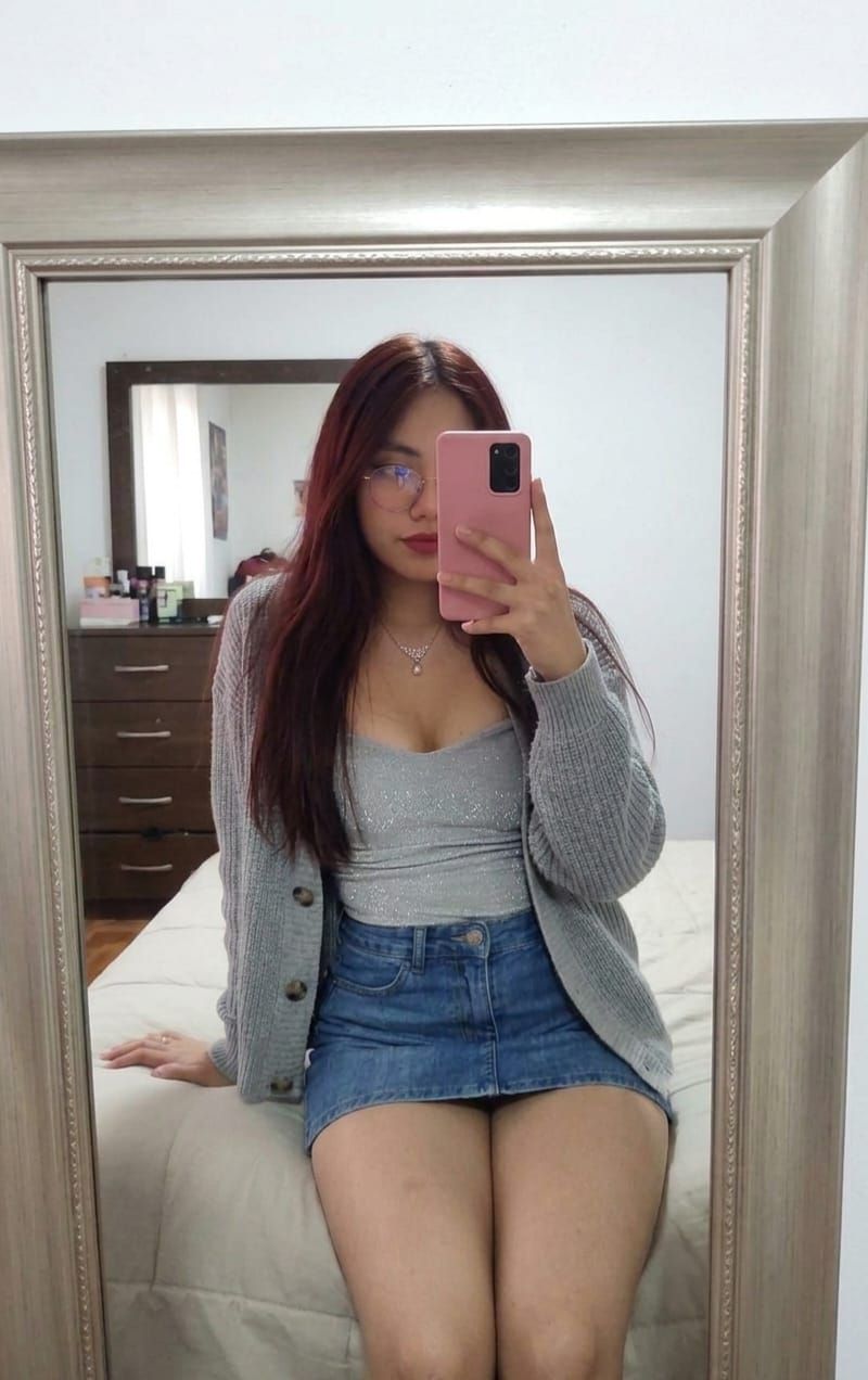 Custom pics, vids, echat<3