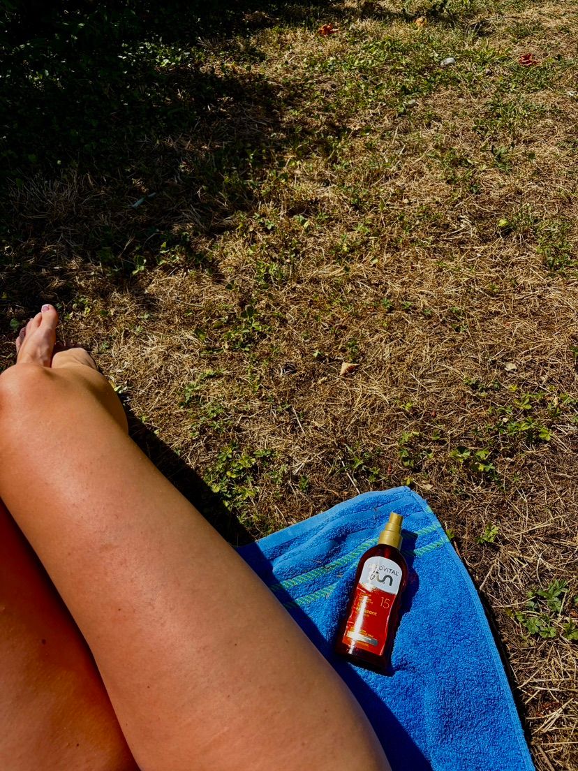 its tanning time🌞