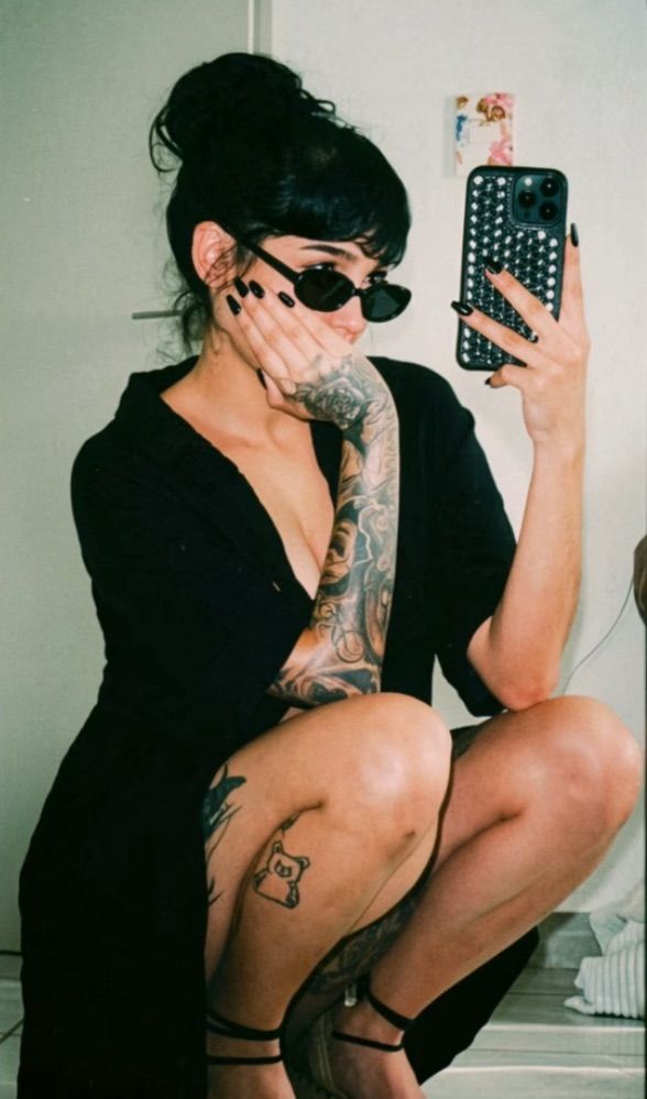 Hey Hey Hey 🖤