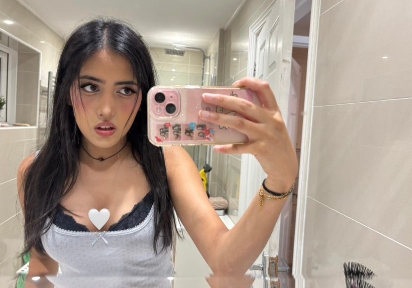 >.<