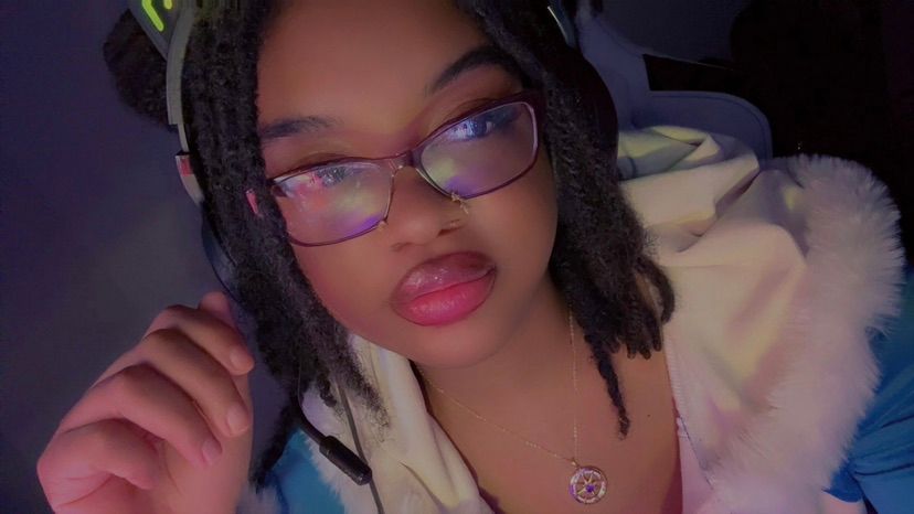 Am I a pretty dolly? Let’s chat ⋆𐙚₊˚⊹♡