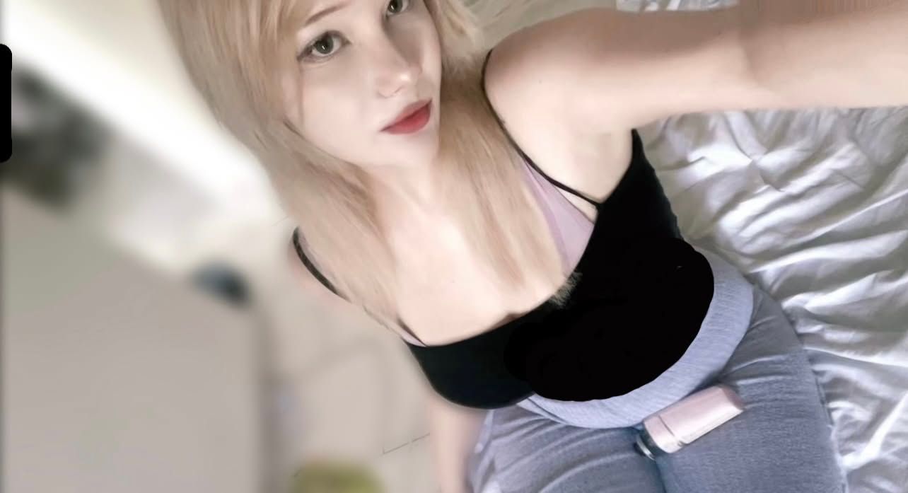 dm for pictures ;3