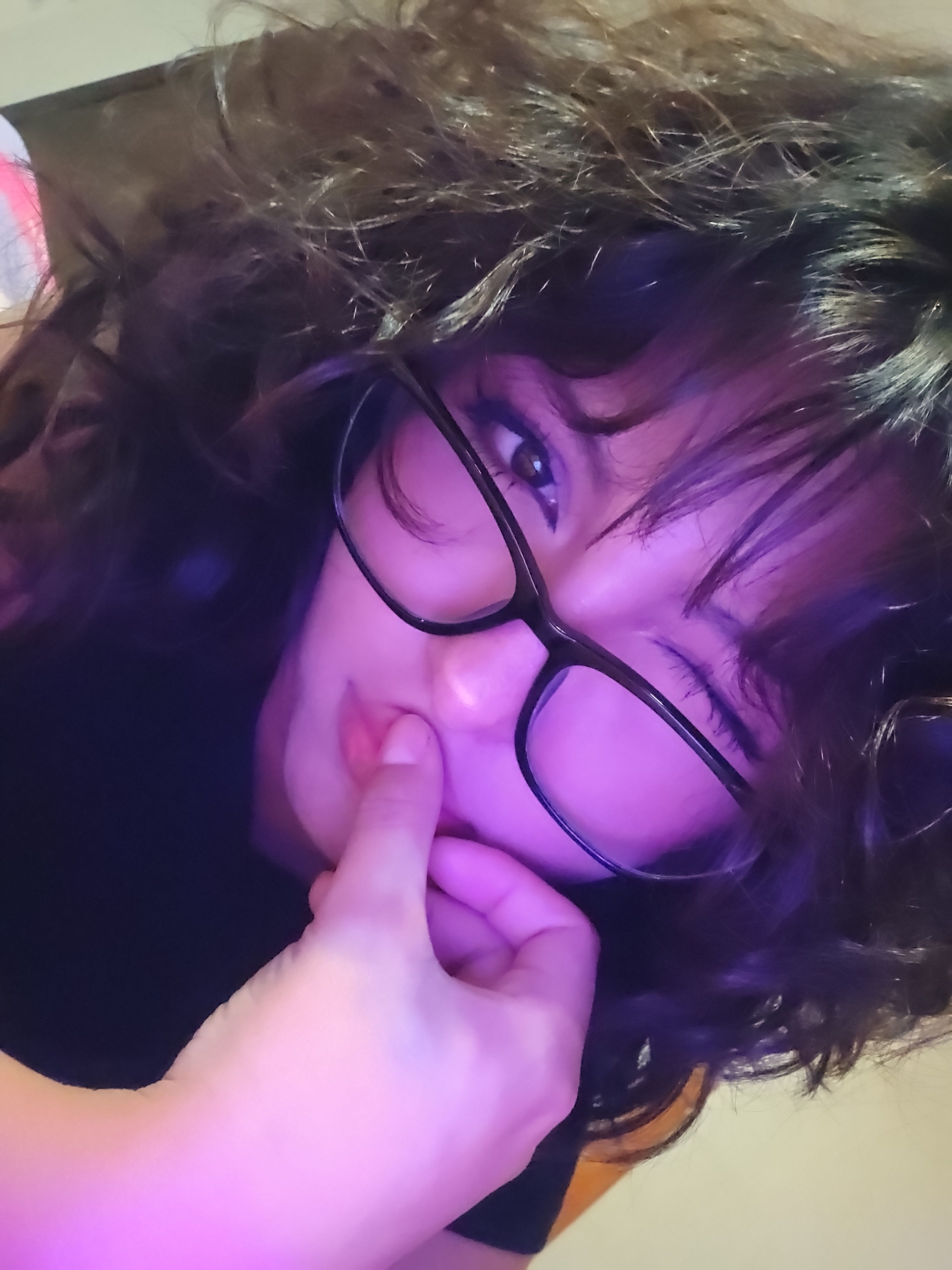 Available for selfies!♡