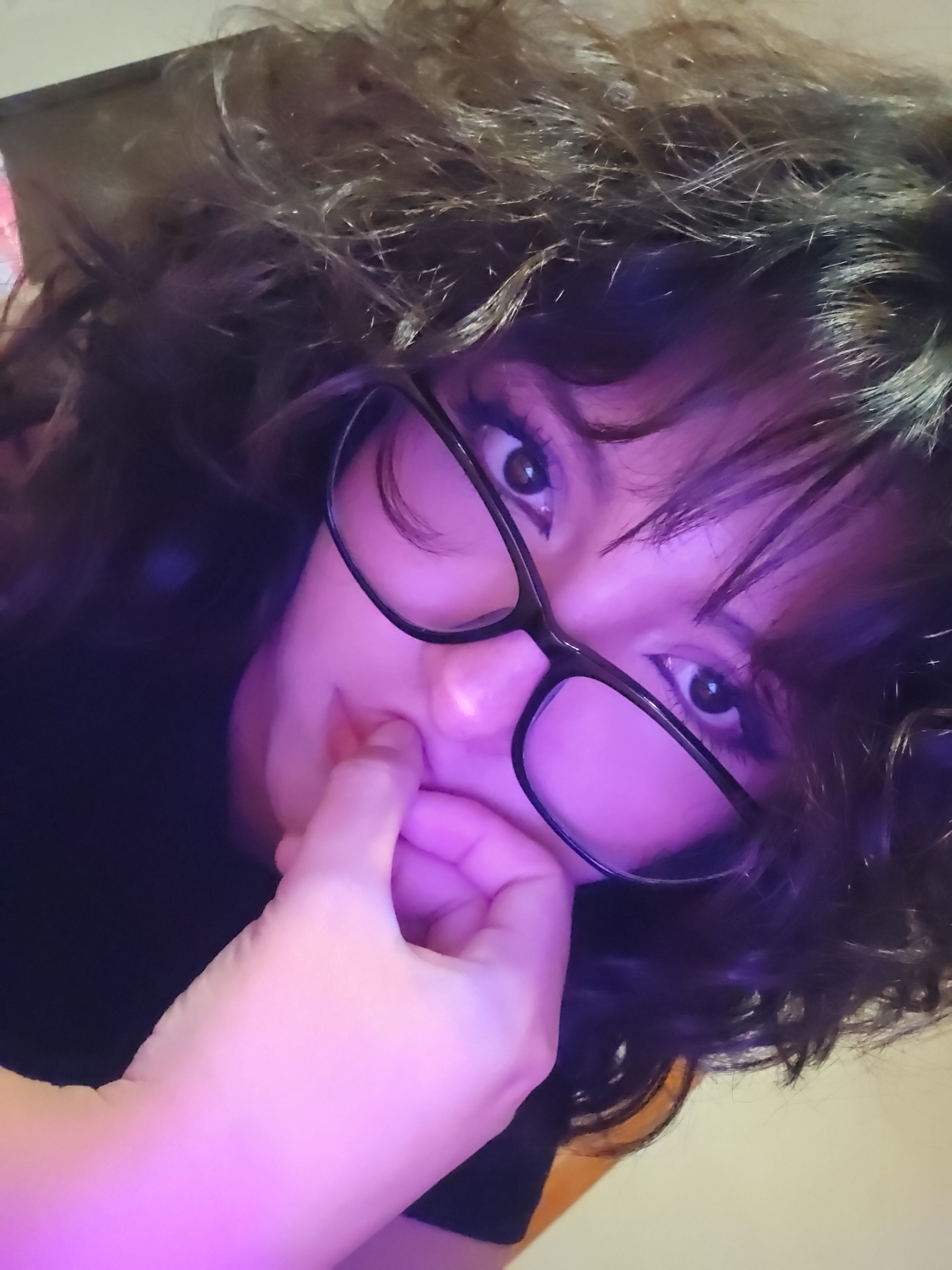 Available for selfies!♡