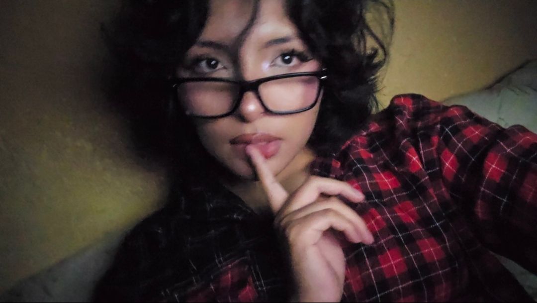 Available for selfies ♡
Disponible para fotitos c: