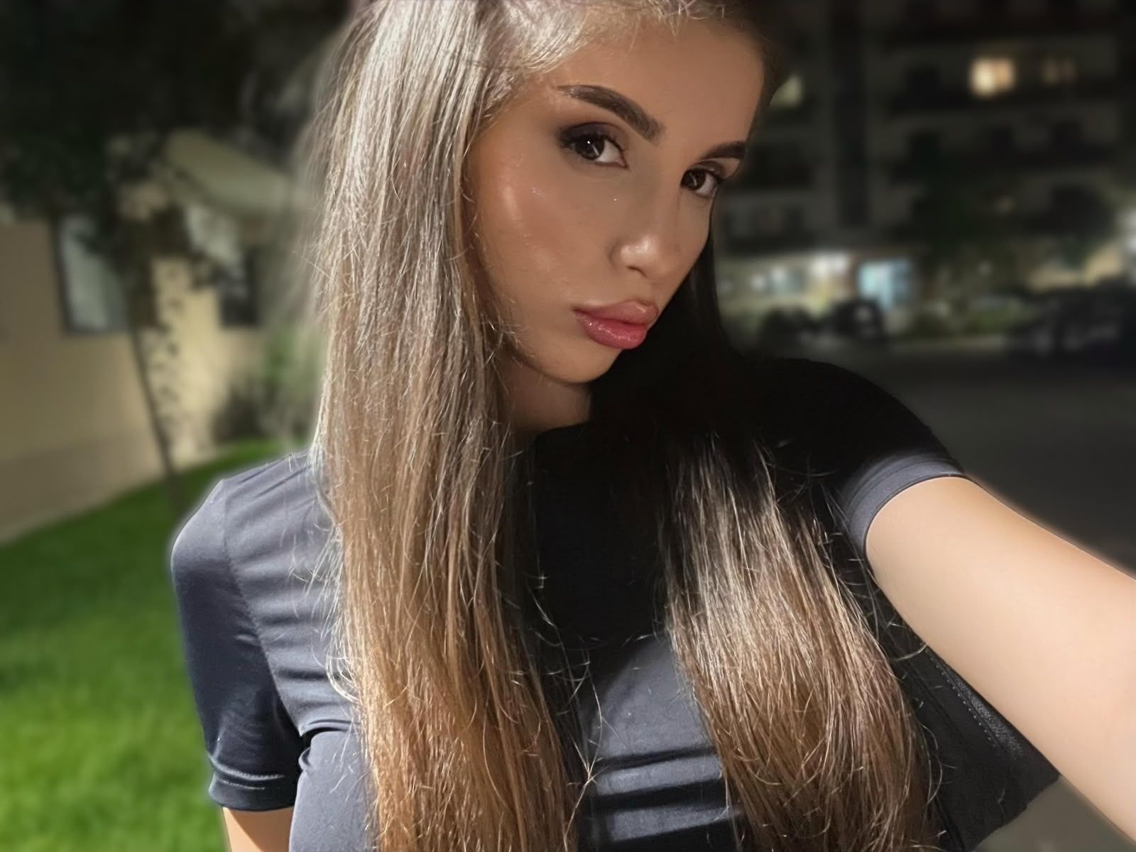 Want to see more of me? 👀