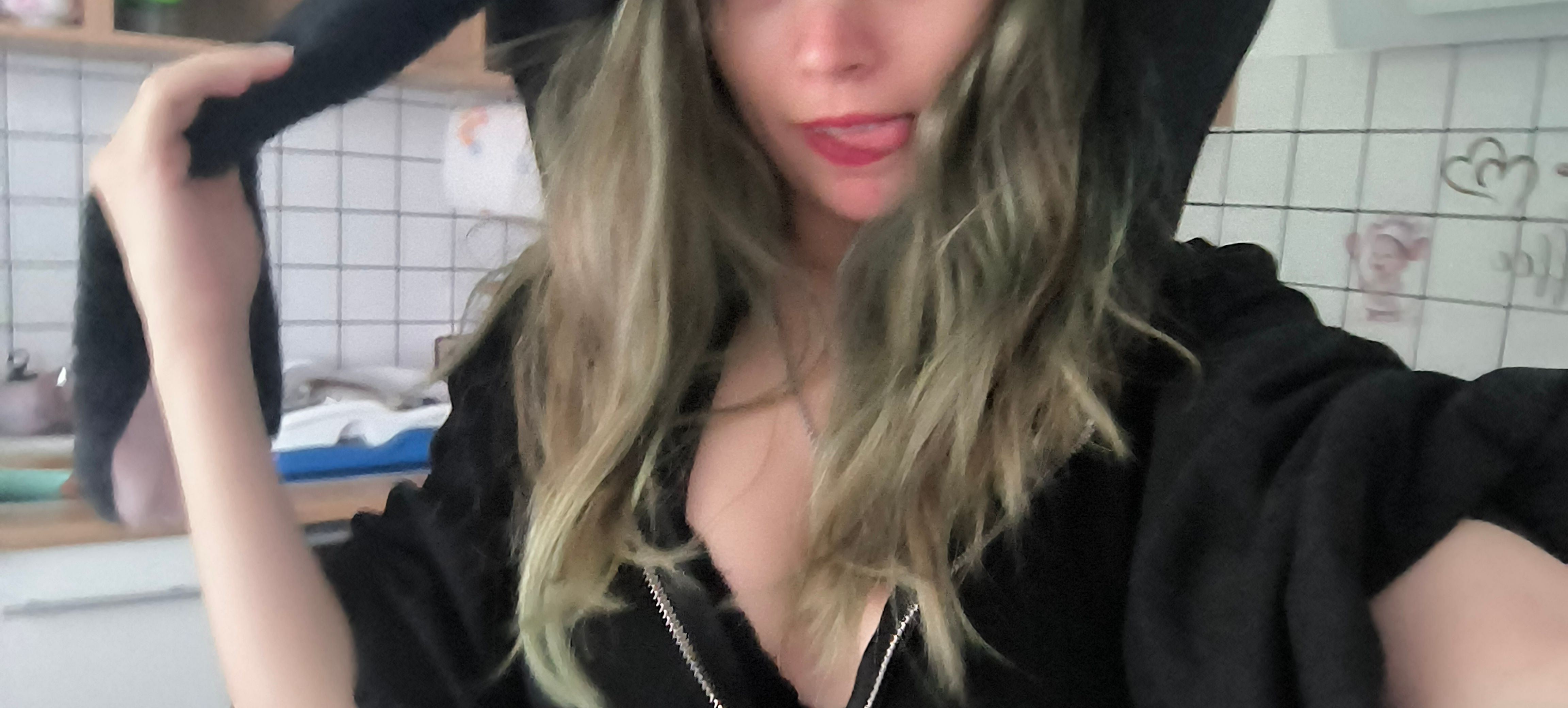 Who wants to play? Or chat??