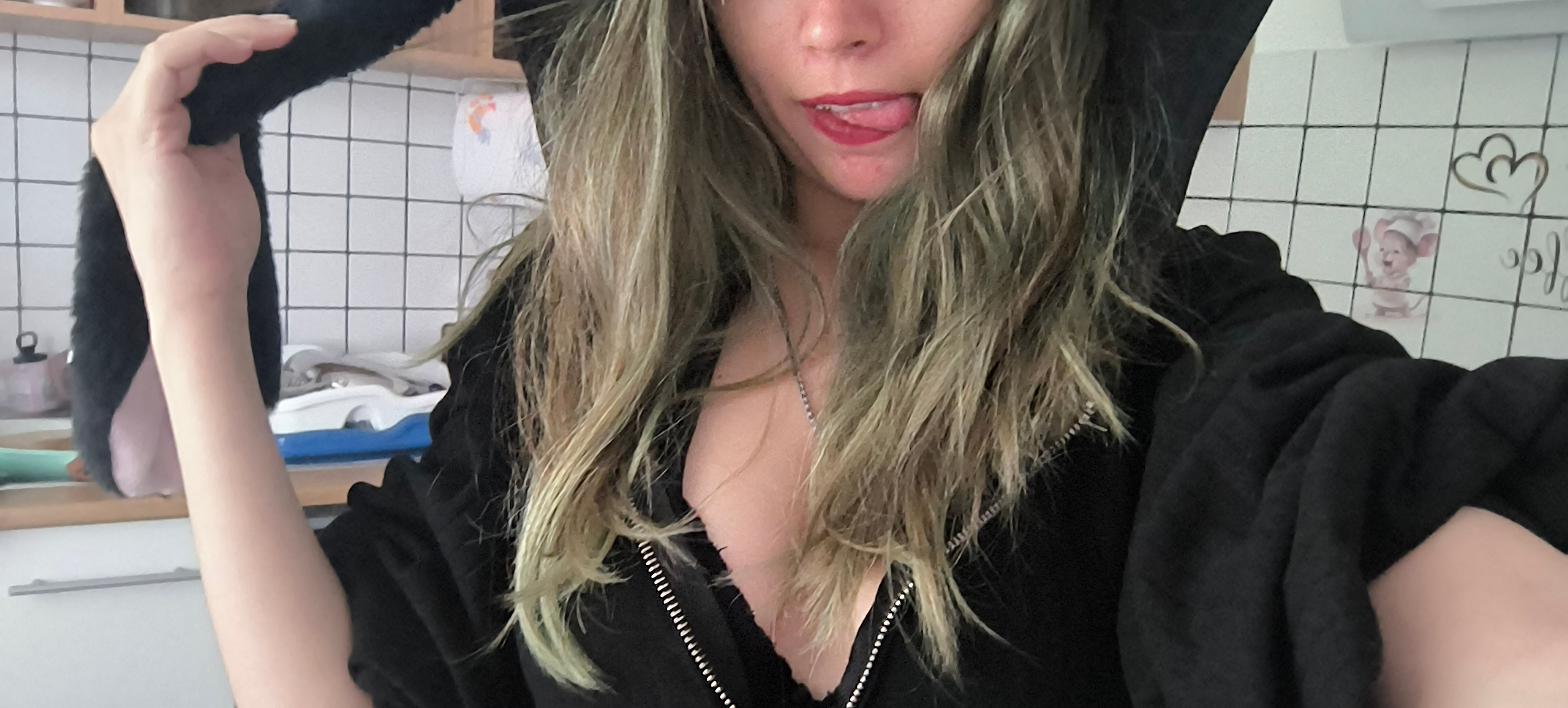 Who wants to play? Or chat??