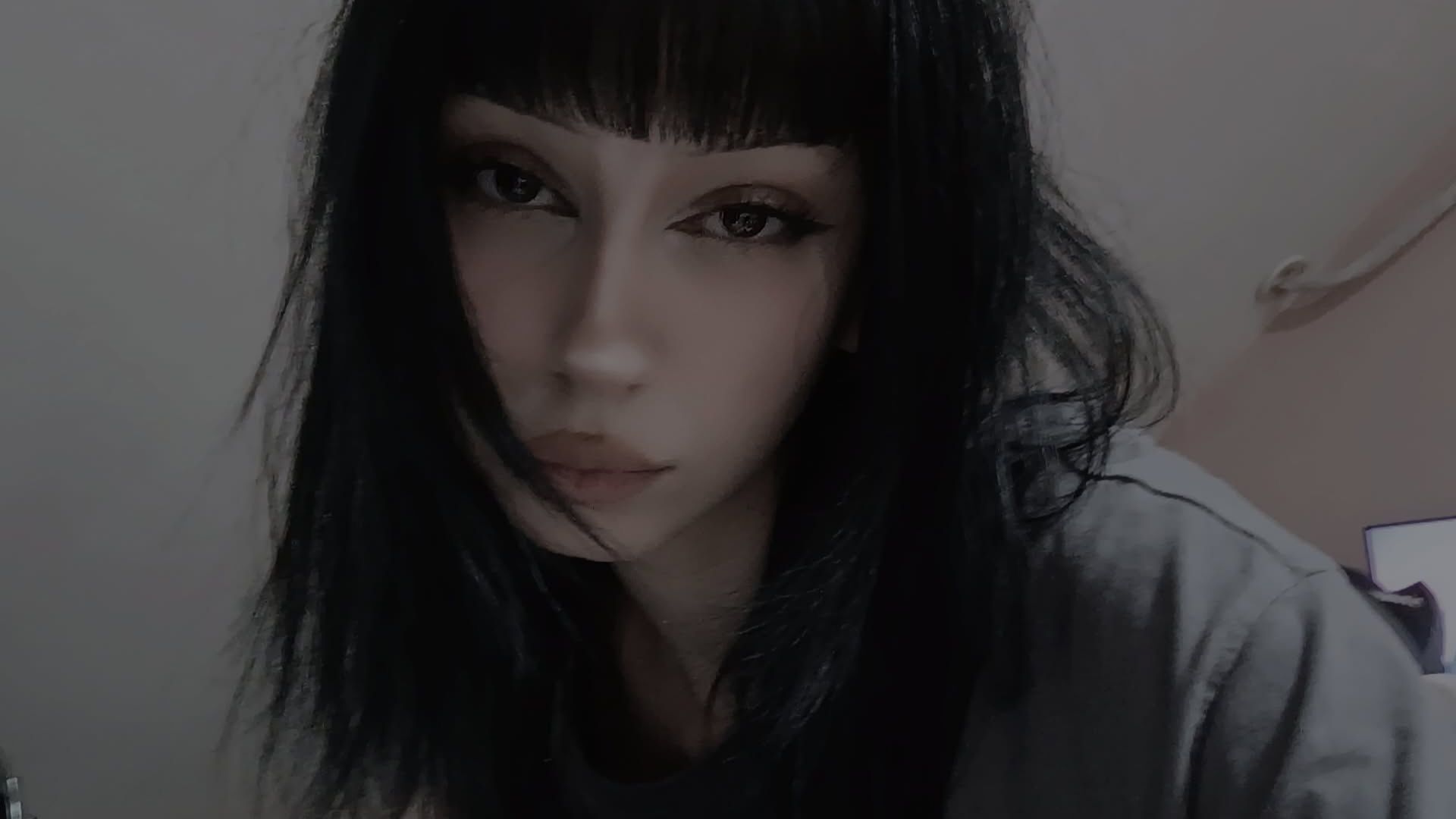 come and e chat with dollyyy