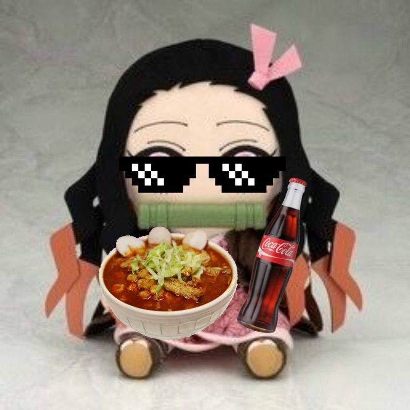 Pozole & gaming everyday plzzz >.<