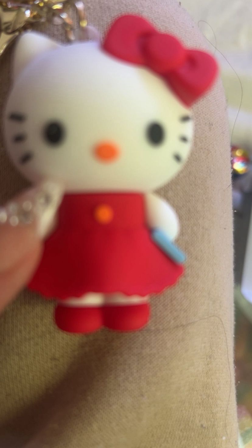 cuteee keychainsss >.<
