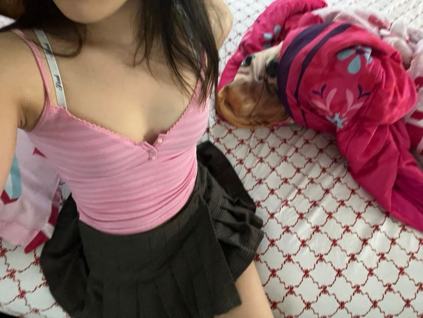 pics vids and videochat >~<