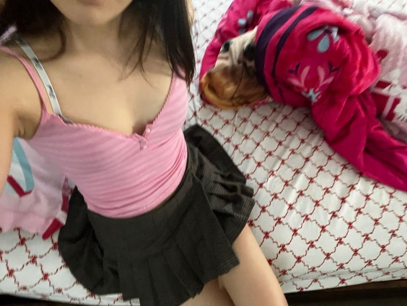 pics, vids, and videochat!