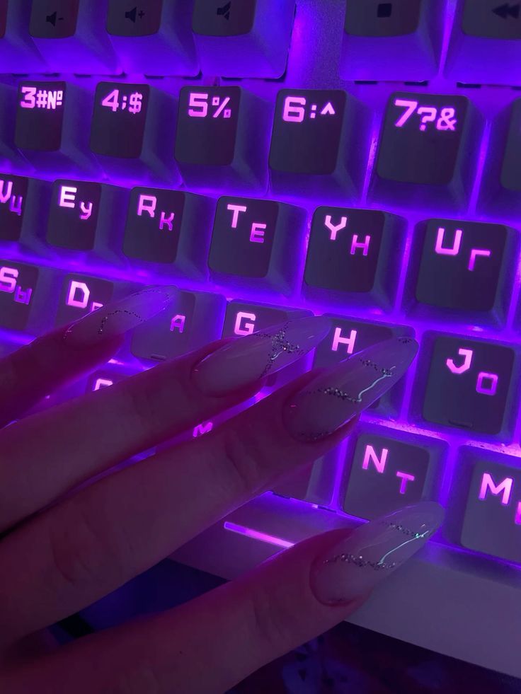 🌟 Voice Chat • Texting • Gaming • Selfies