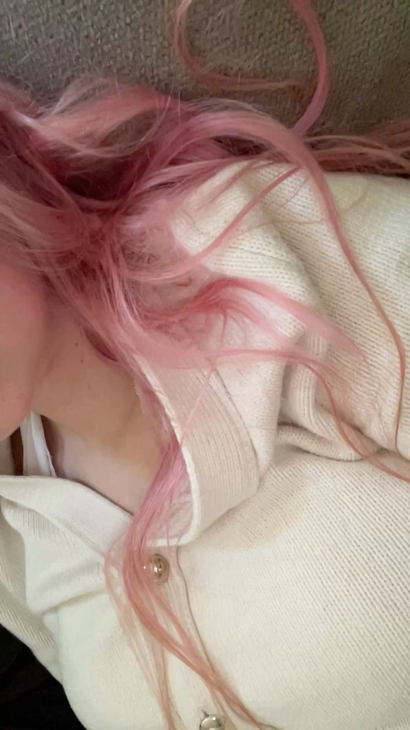 Your next favourite online girl🎀