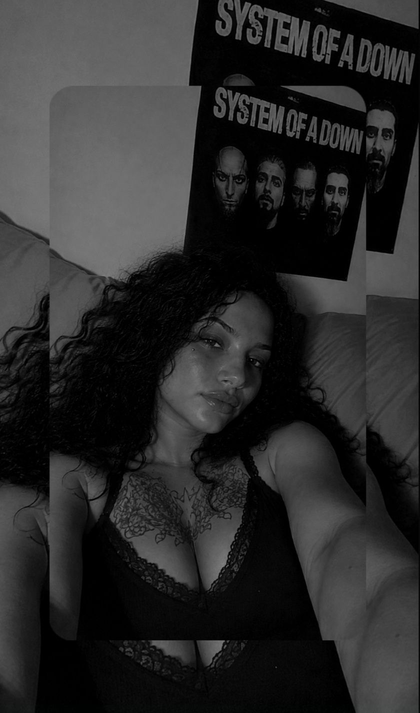 Looking for someone to keep you company tonight?