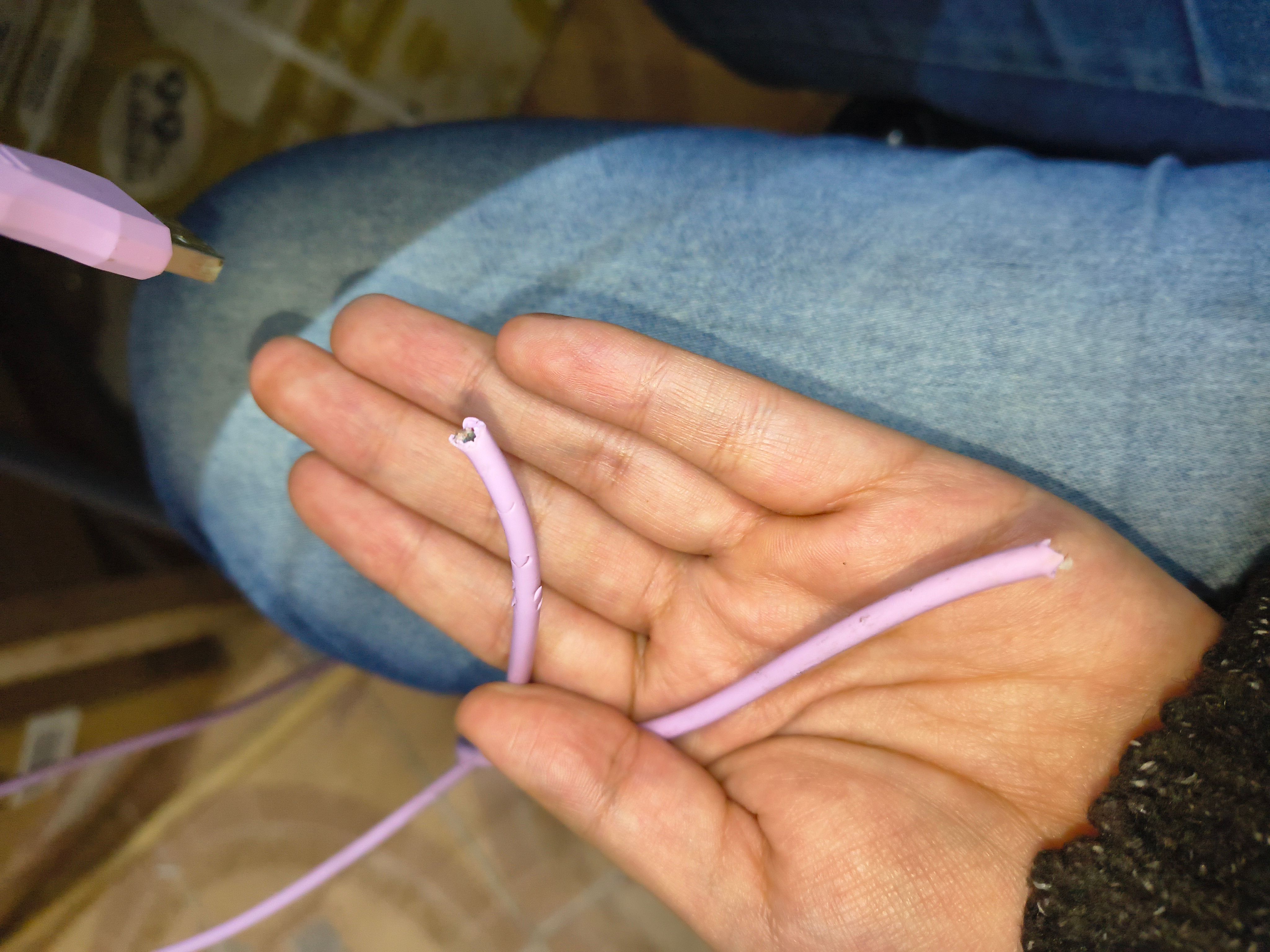Se me rompieron mis audífonos:((