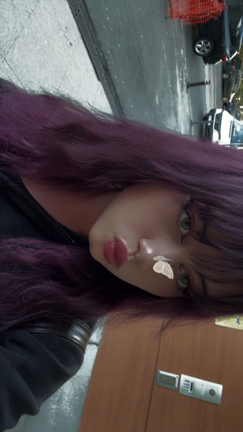 hiii <3 dm me if u wanna play or just talk :3