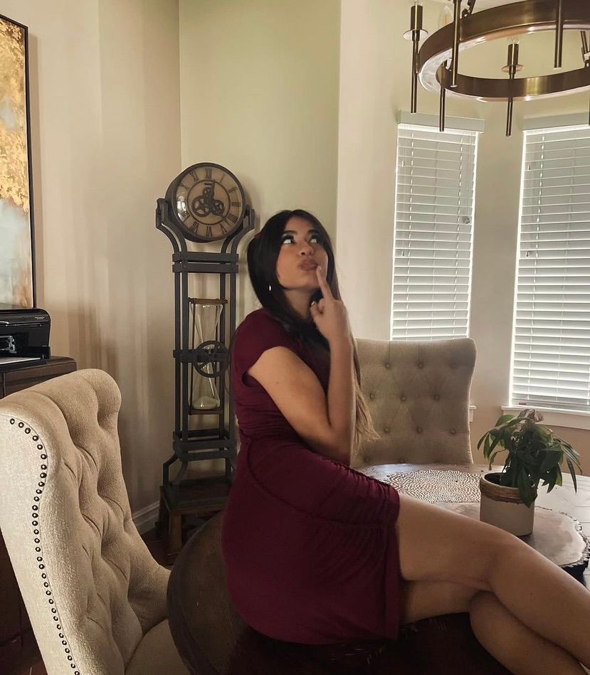 available for selfies/vids