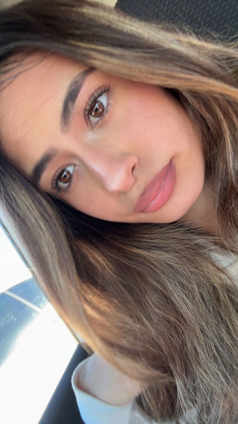 available for selfies/vids