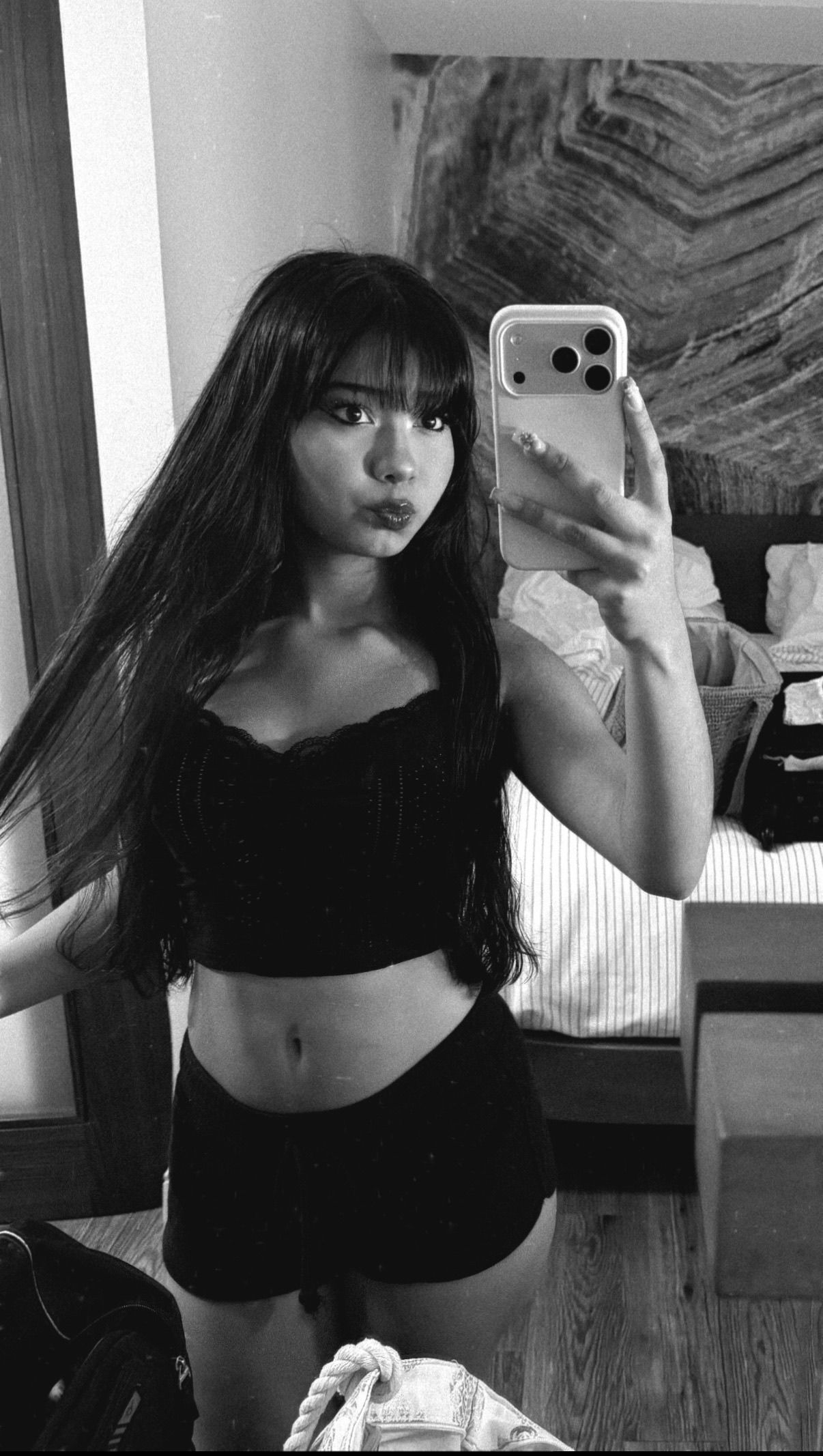 hiii available rnnnn