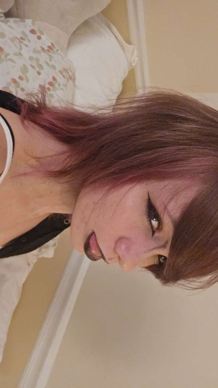 Available for pics and vidssss