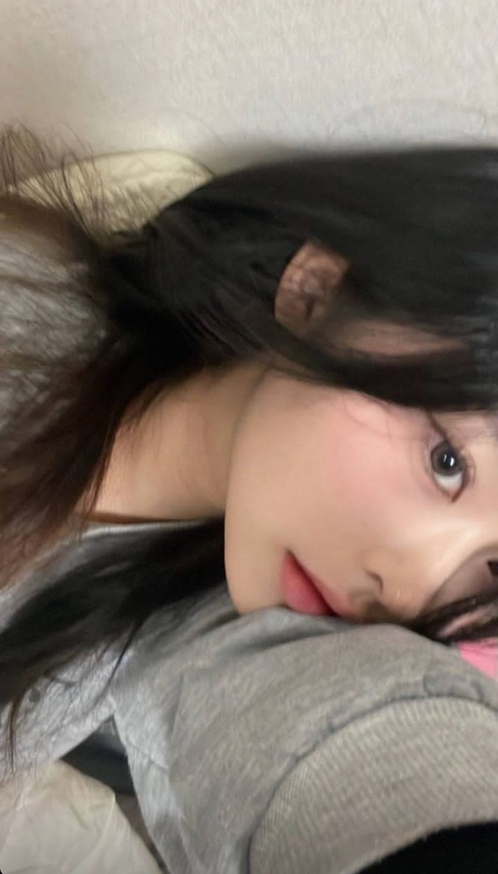 hiii come playy w mee ><