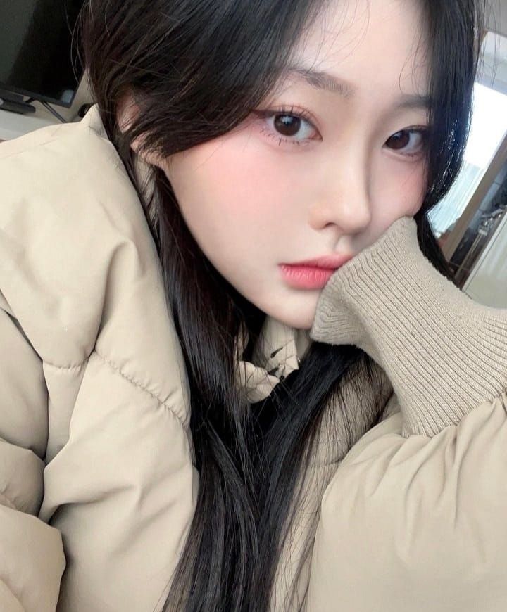 lonely ?? lemme fix that ><