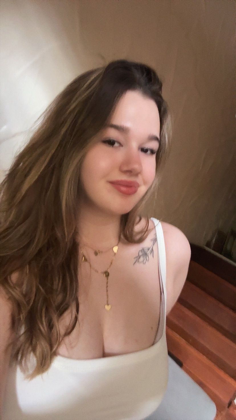 Wanna say hii, now is youre chance