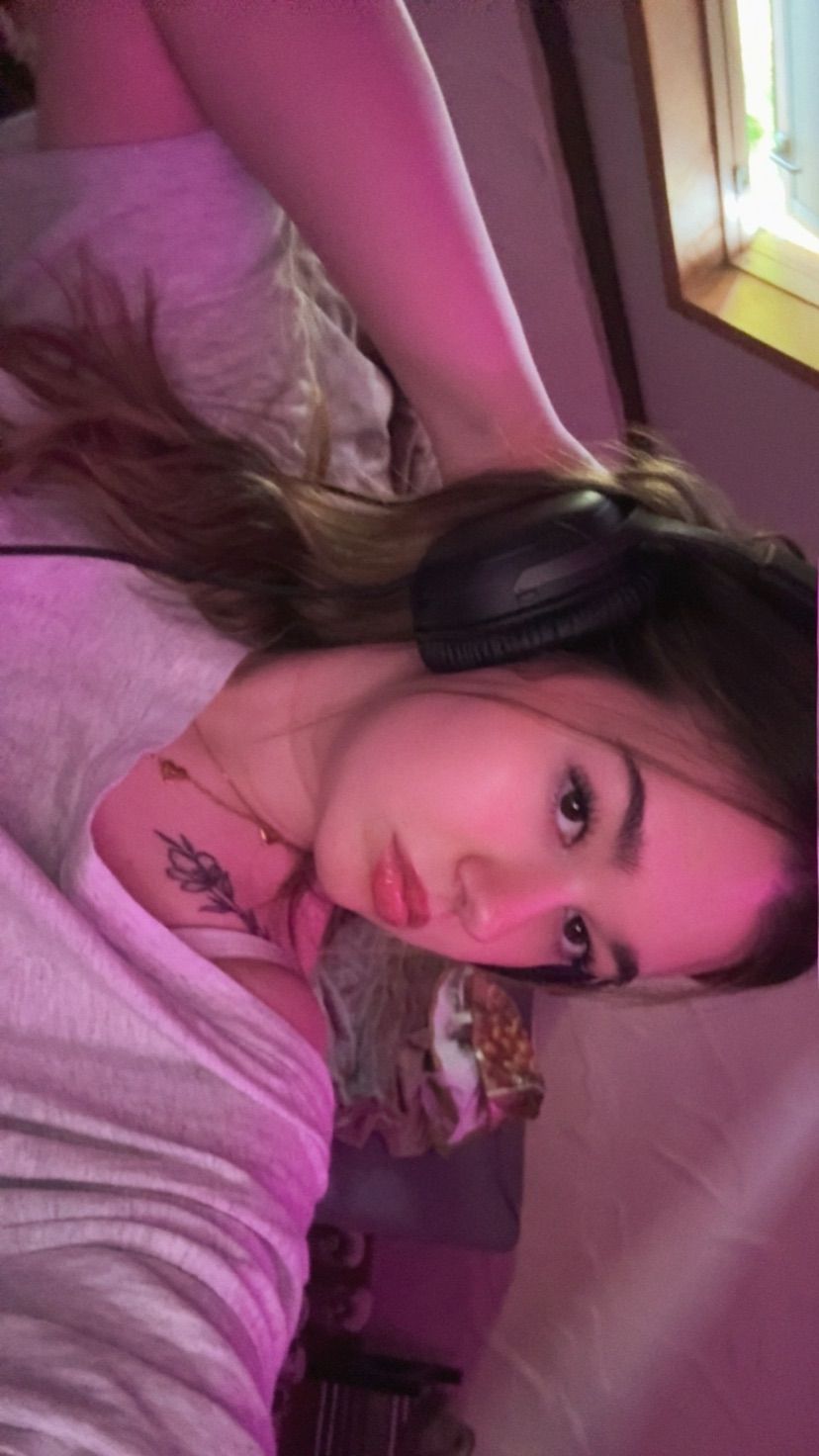 Hii, i am back from work had a hard day🥹