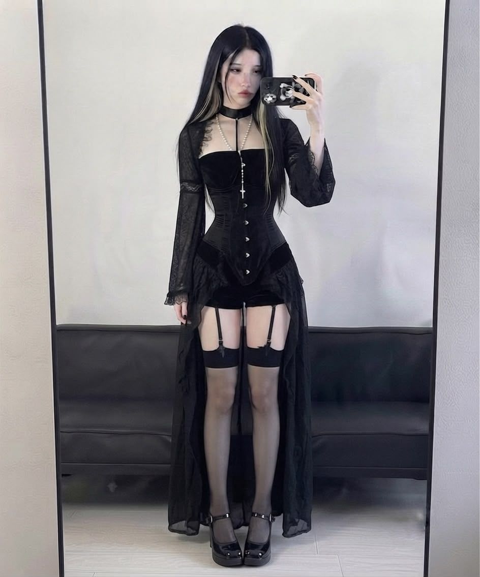 come and have fun w me <33