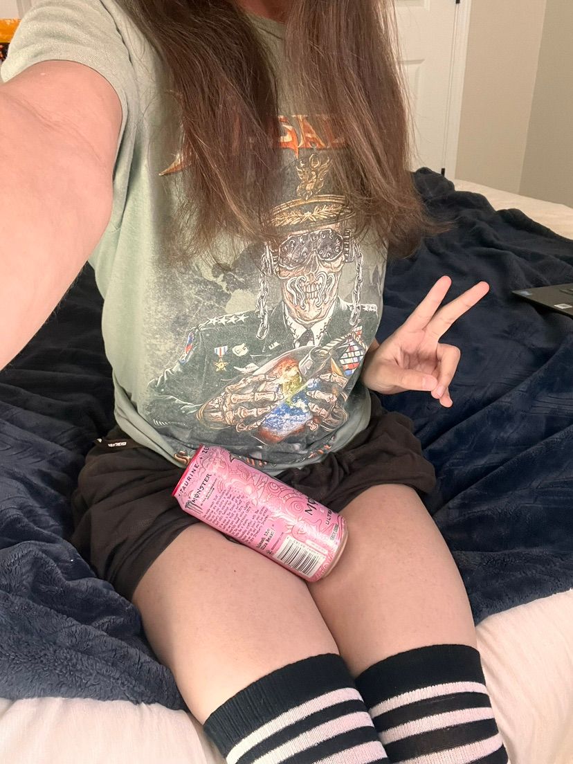 Boreddd, wanna give me attention?