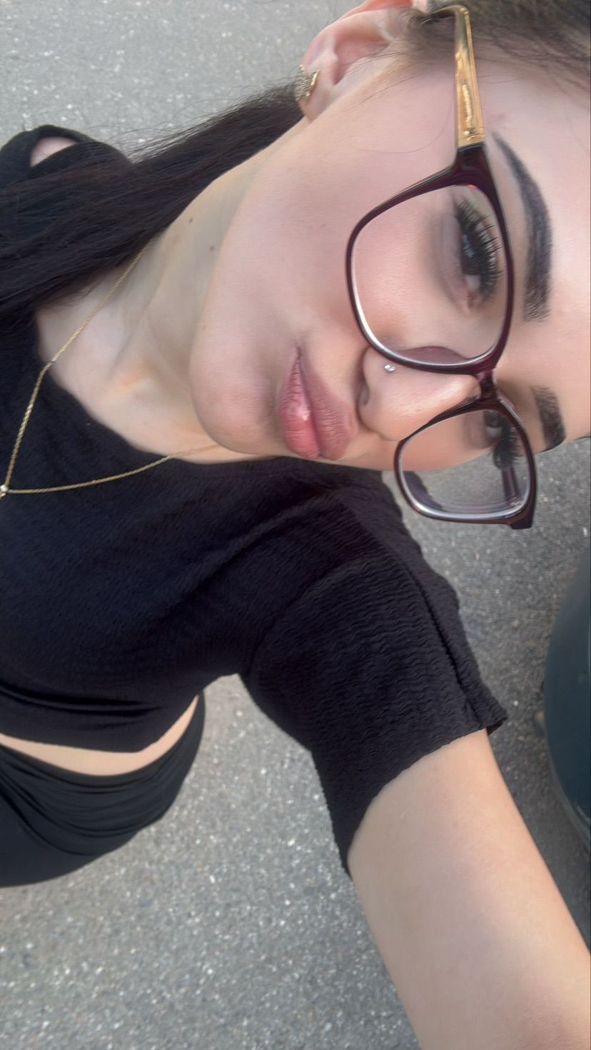 selfies and vidss