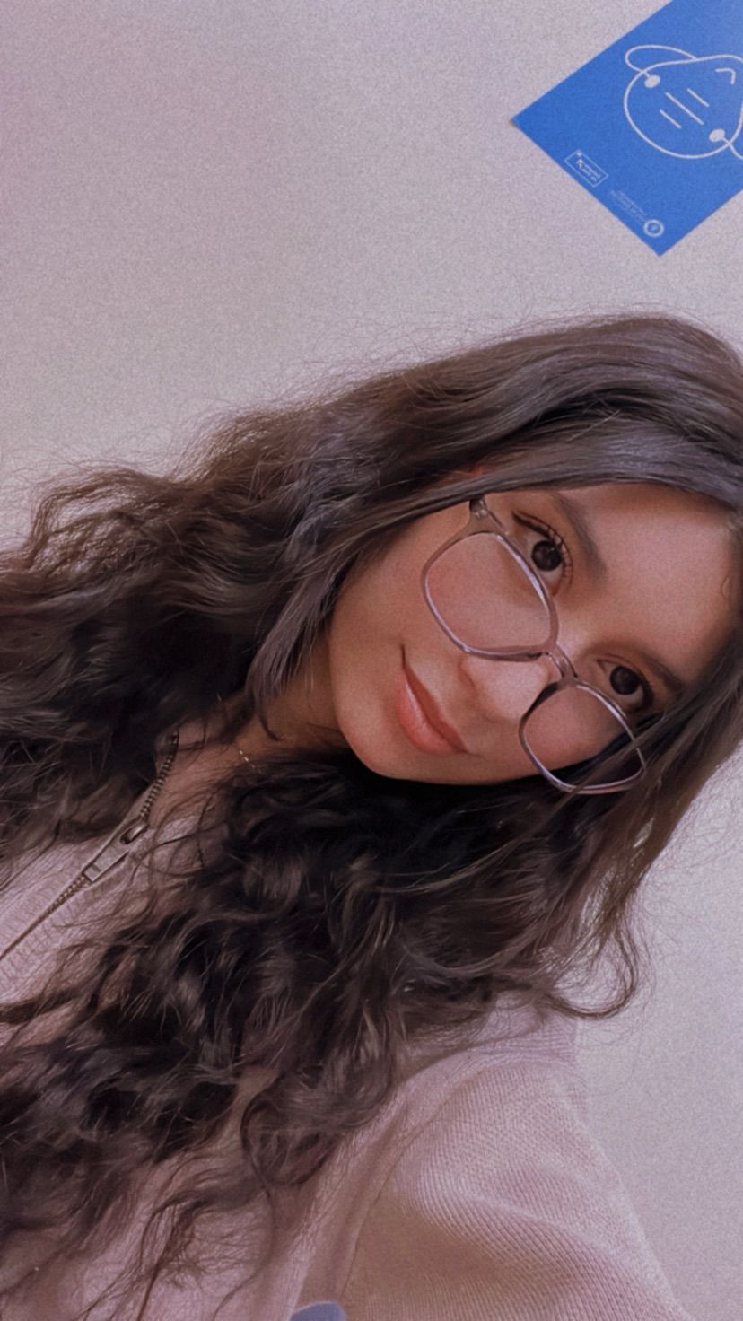 Heyyy, in the mood for playing? Hit me up! (⌒▽⌒)♡