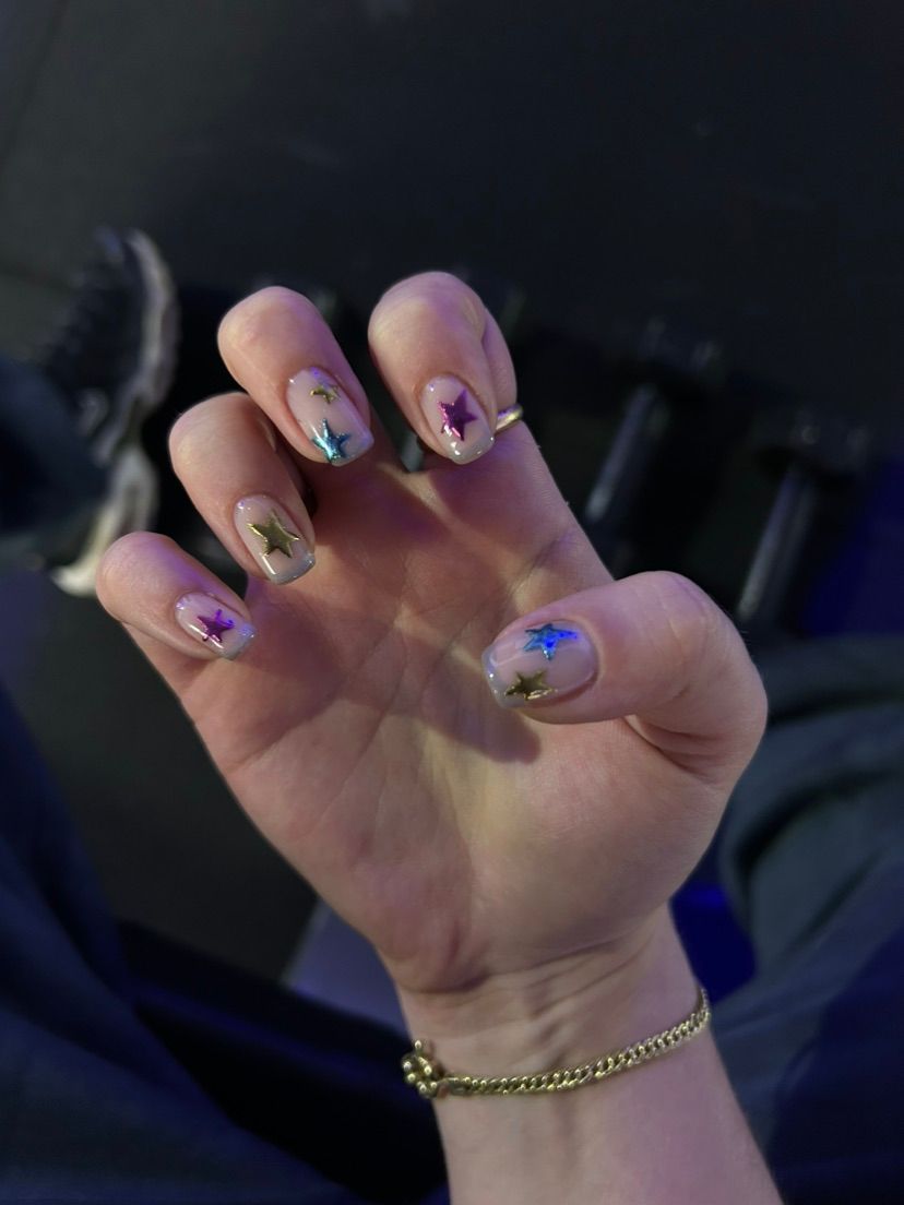 What do you think of my nails? 💅🏻🩷