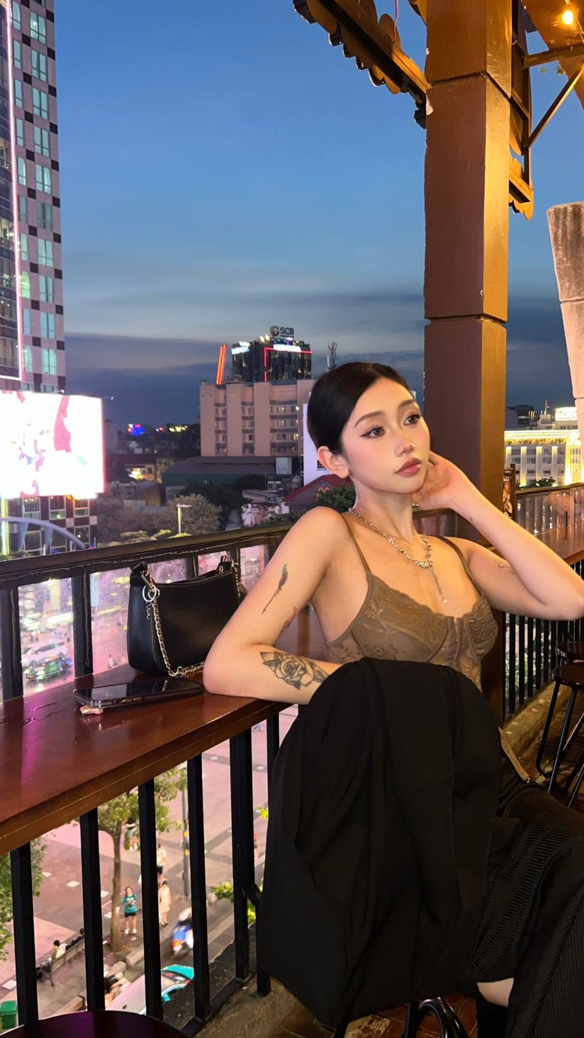 🌆🍸