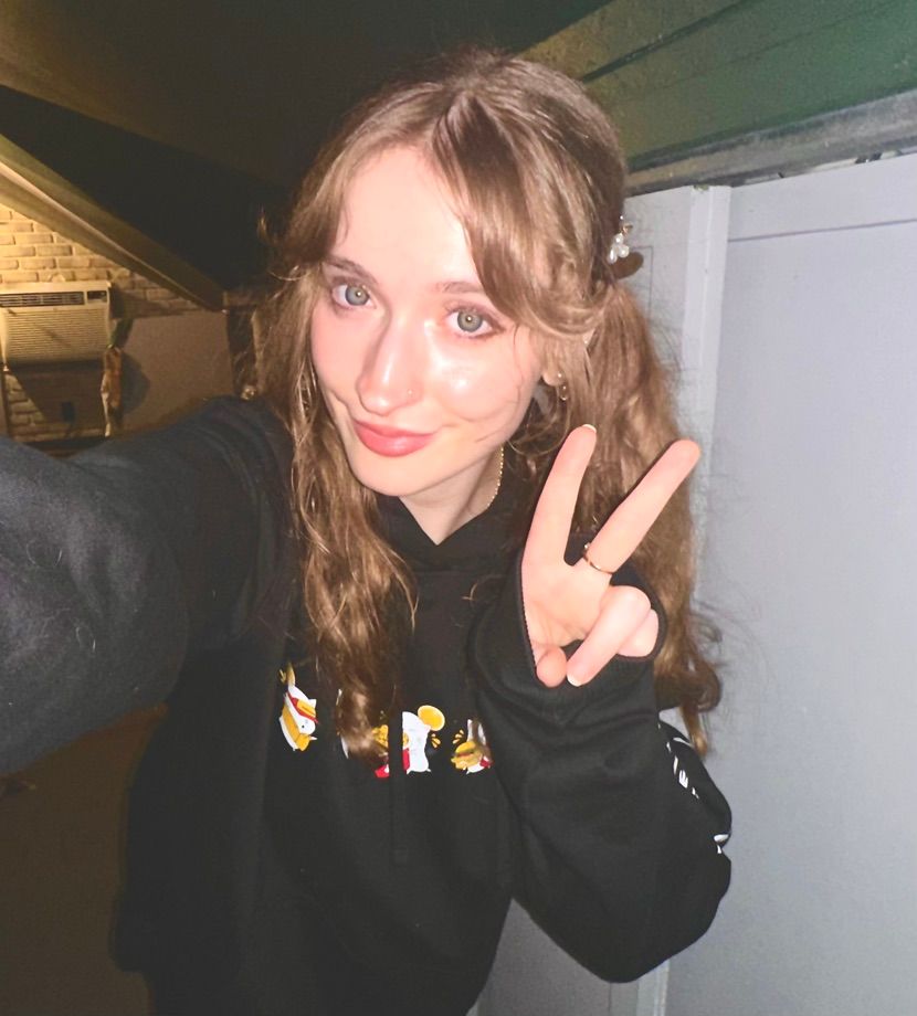 lets play something or chat <3