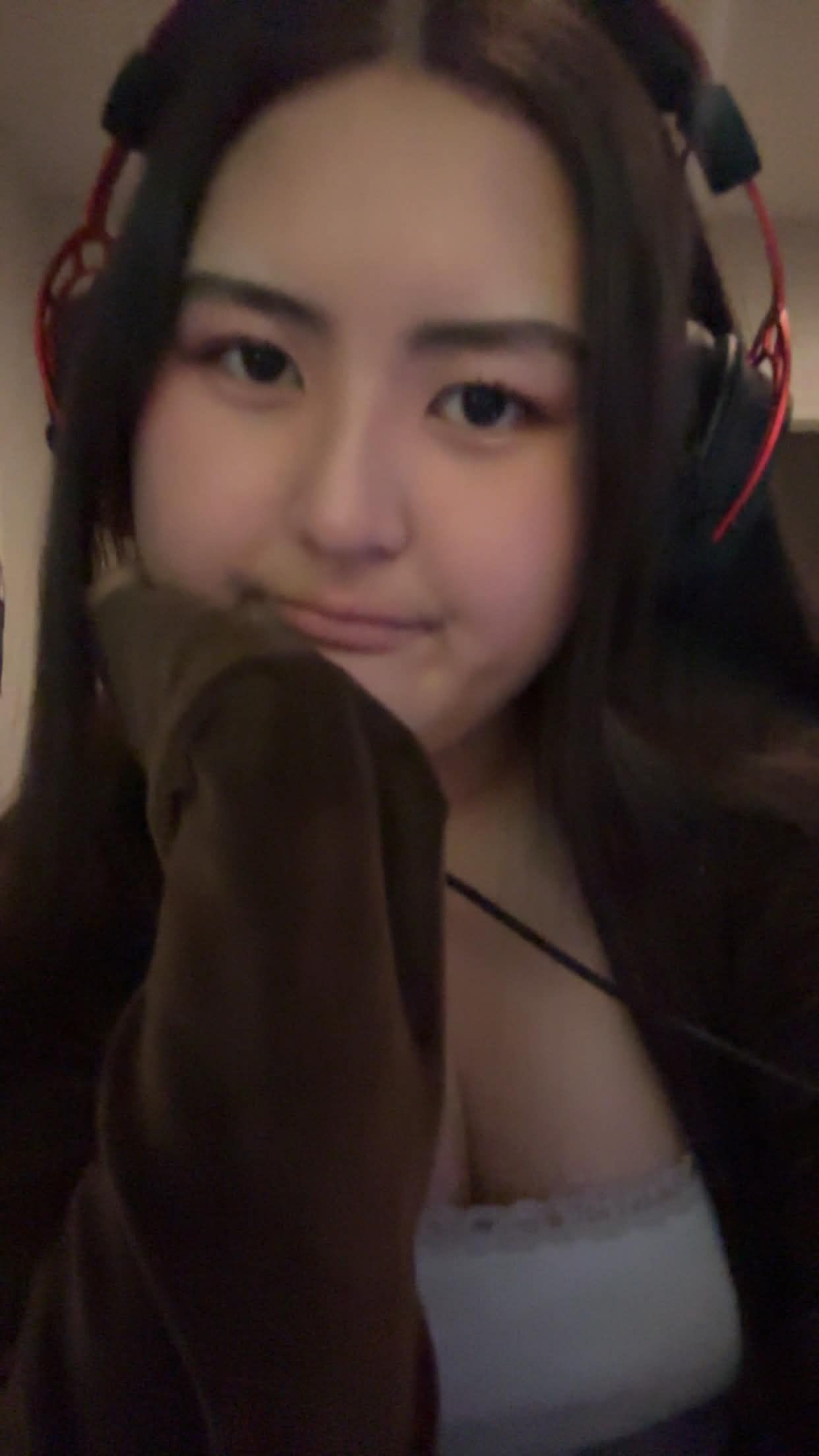 available for chatting or playing !! ( ˘͈ ᵕ ˘͈♡)